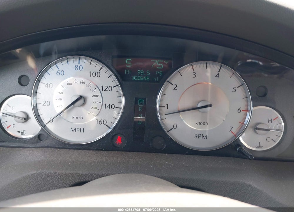 2010 CHRYSLER 300 VIN: 2C3CA6CT3AH211150