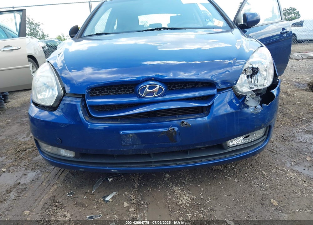 2011 HYUNDAI ACCENT VIN: KMHCN3AC6BU194520