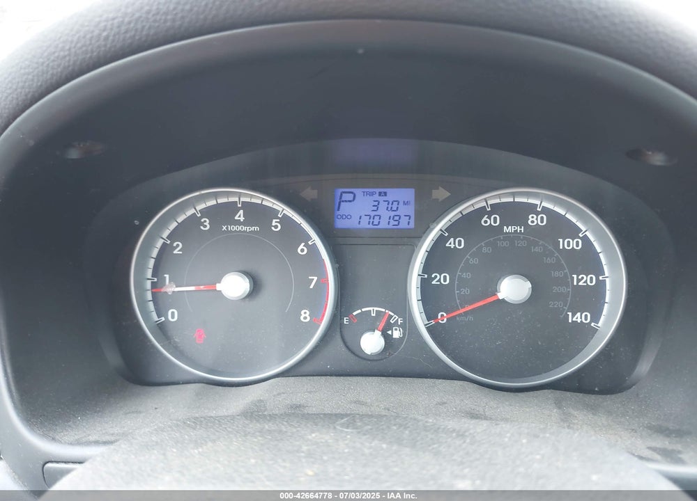 2011 HYUNDAI ACCENT VIN: KMHCN3AC6BU194520