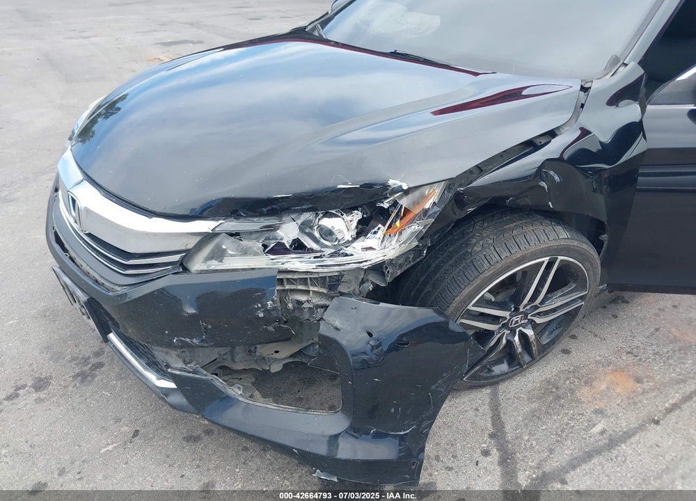 2017 HONDA ACCORD VIN: 1HGCR2F16HA208602