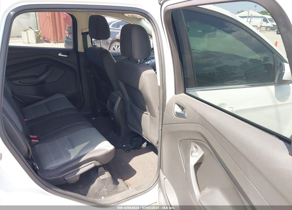 2016 FORD ESCAPE VIN: 1FMCU0G96GUB25413