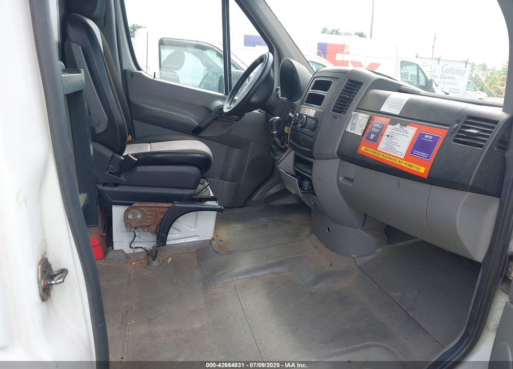 2014 MERCEDES-BENZ SPRINTER 2500 HIGH ROOF VIN: WD3PE8DE4E5826875