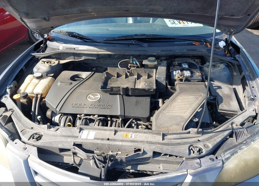 2005 MAZDA 3 S VIN: JM1BK323351233111