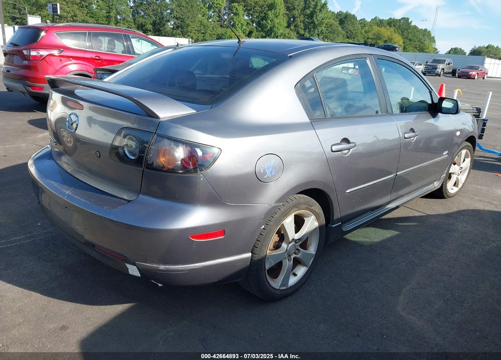 2005 MAZDA 3 S VIN: JM1BK323351233111