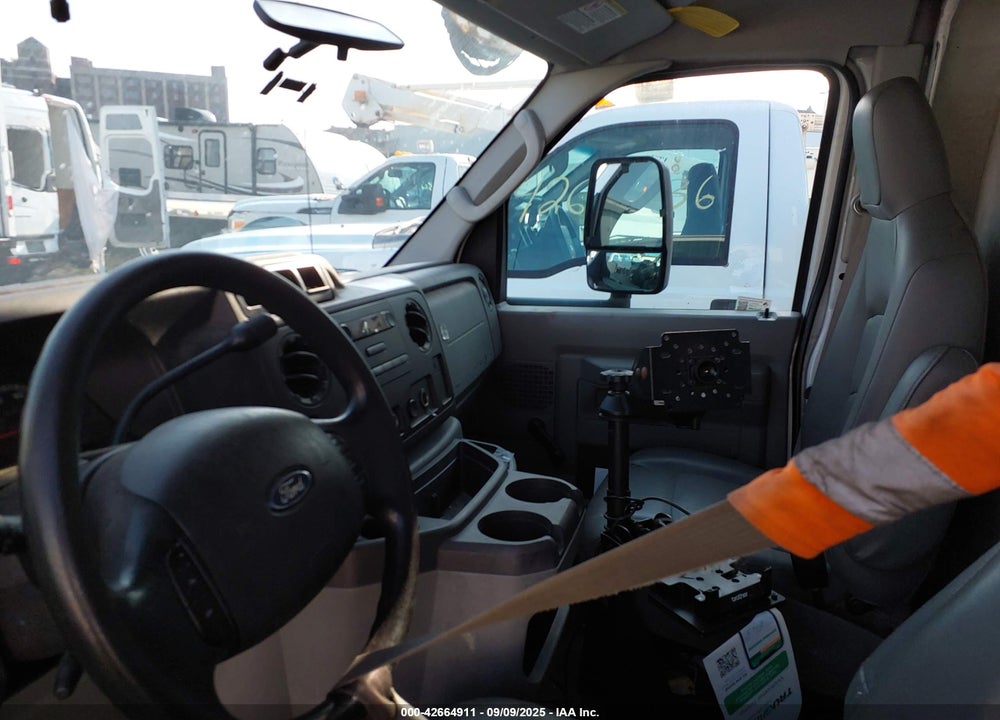 2010 FORD E-450 CUTAWAY VIN: 1FDXE4FL3ADA72826