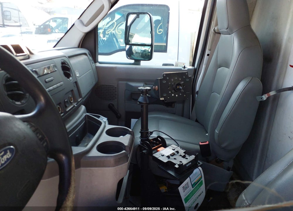2010 FORD E-450 CUTAWAY VIN: 1FDXE4FL3ADA72826