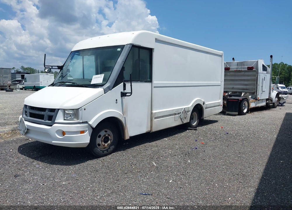 2015 ISUZU COMMERCIAL VAN VIN: JALB4T17XF7W00484
