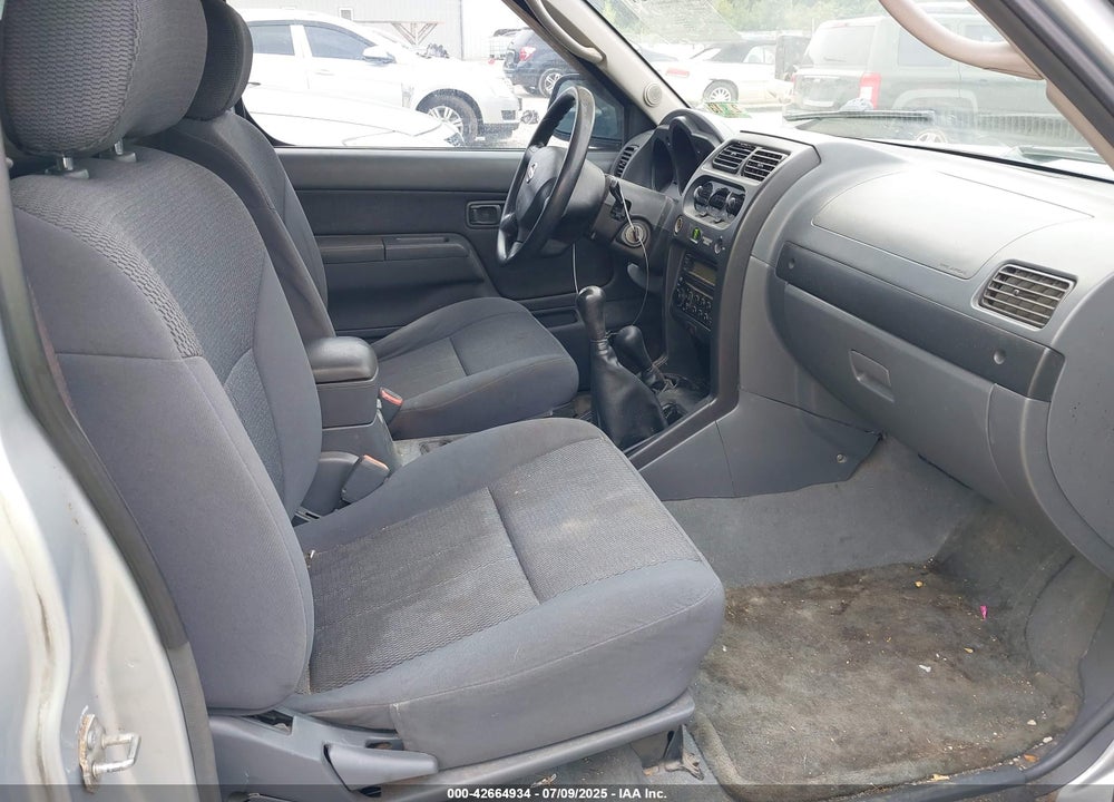 2002 NISSAN FRONTIER XE-V6 VIN: 1N6ED26Y42C364634