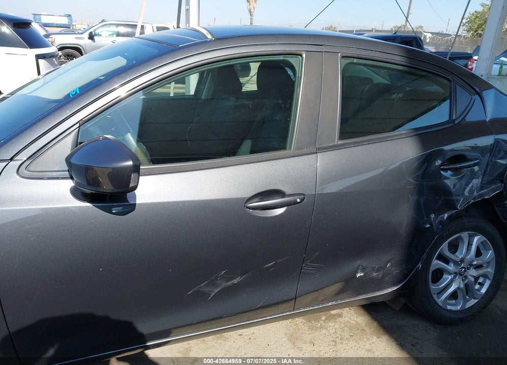 2017 TOYOTA YARIS IA VIN: 3MYDLBYV9HY164824