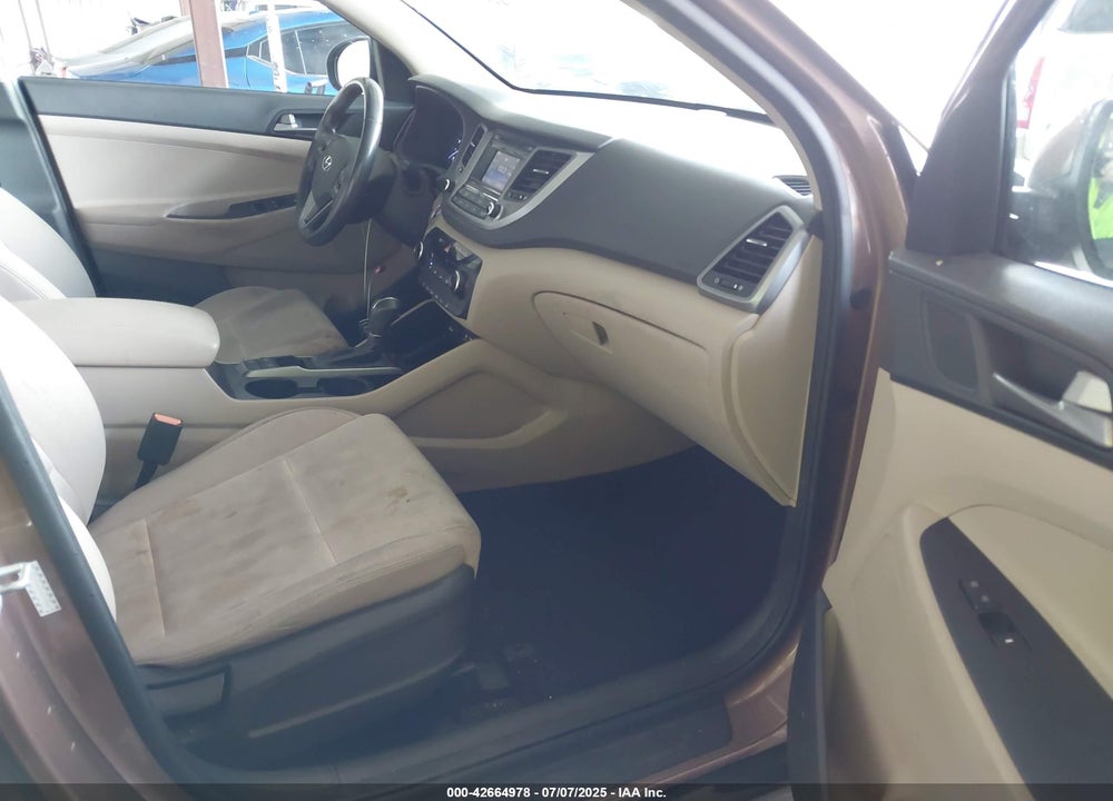 2016 HYUNDAI TUCSON VIN: KM8J3CA2XGU246386