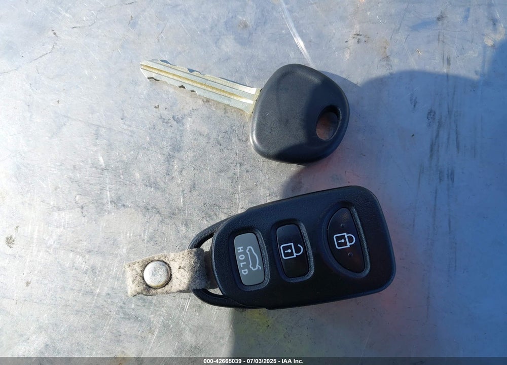 2013 HYUNDAI ELANTRA VIN: KMHDH4AE0DU794147