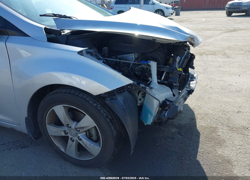 2013 HYUNDAI ELANTRA VIN: KMHDH4AE0DU794147