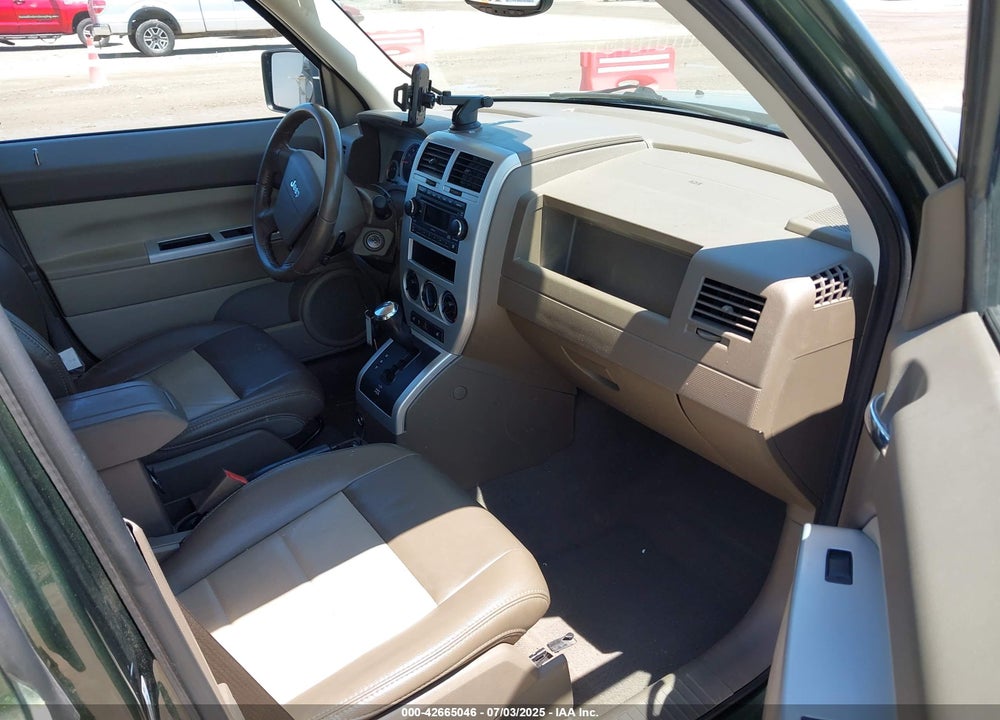 2008 JEEP PATRIOT LIMITED VIN: 1J8FT48W38D708743