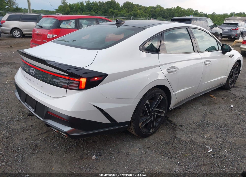 2024 HYUNDAI SONATA VIN: KMHL54JC2RA411014