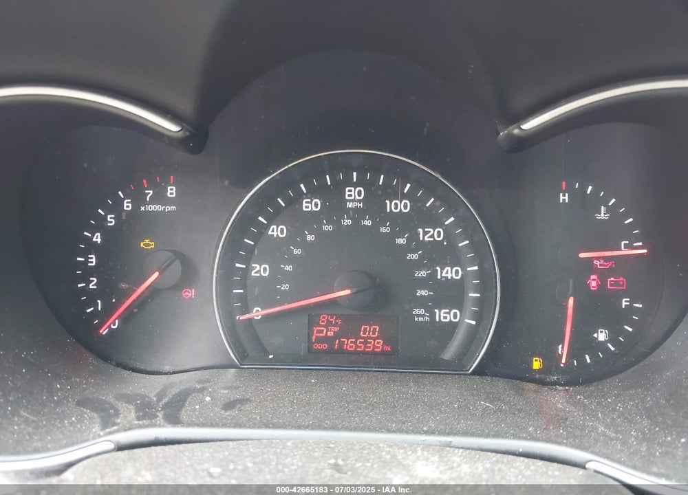 2015 KIA SORENTO LX VIN: 5XYKT3A67FG626930