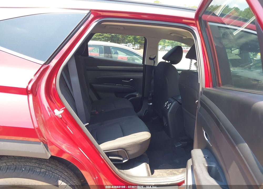 2025 HYUNDAI TUCSON SEL VIN: 5NMJBCDE8SH492057