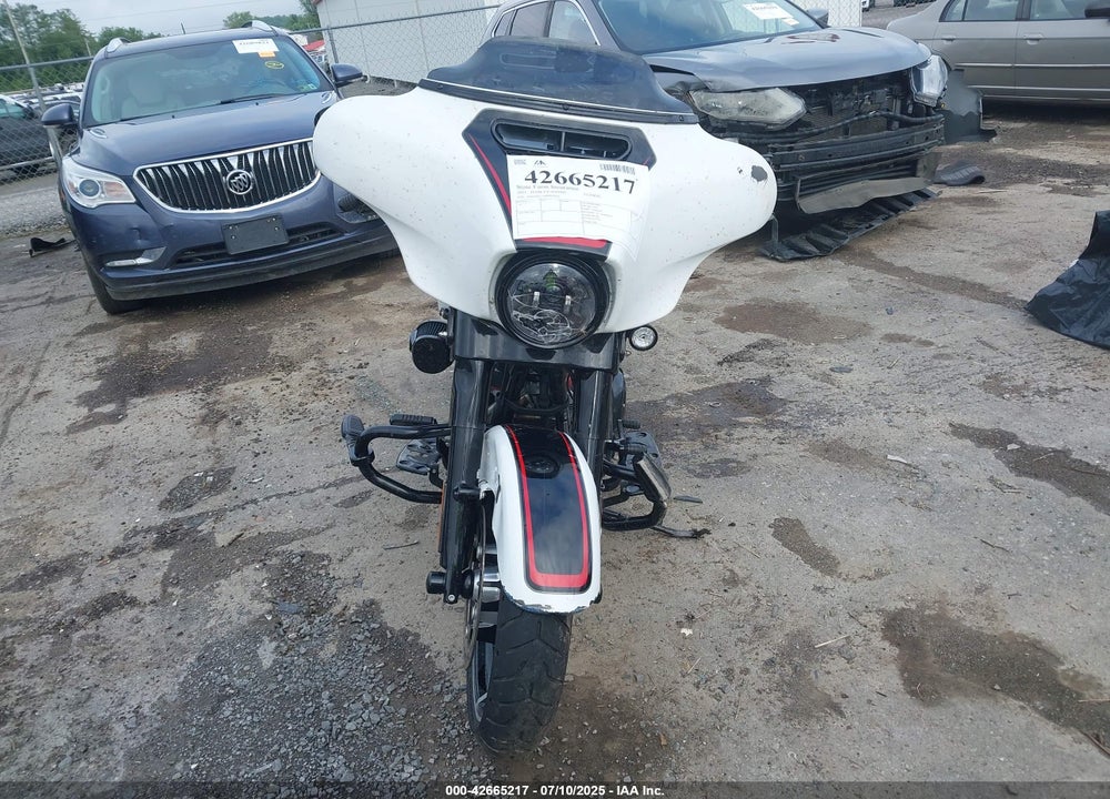 2021 HARLEY-DAVIDSON FLHXSE VIN: 1HD1PXL10MB955242
