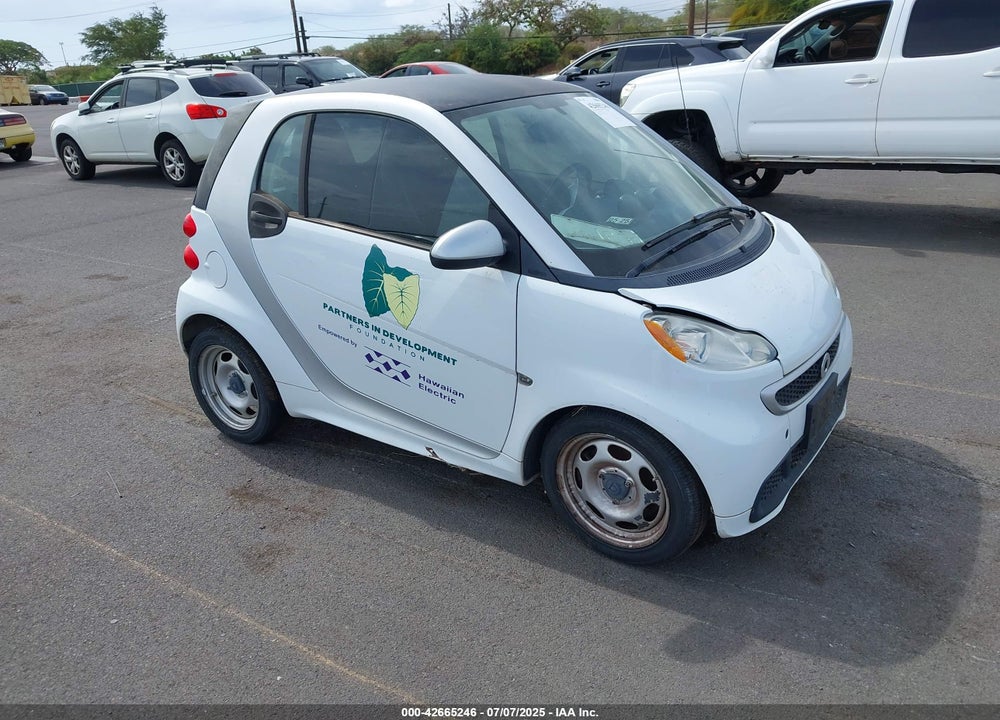 2015 SMART FORTWO ELECTRIC DRIVE PASSION VIN: WMEEJ9AA7FK832691