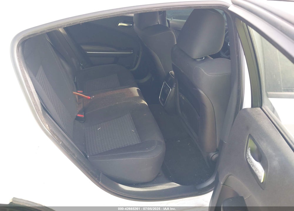 2019 DODGE CHARGER VIN: 2C3CDXCT7KH532302