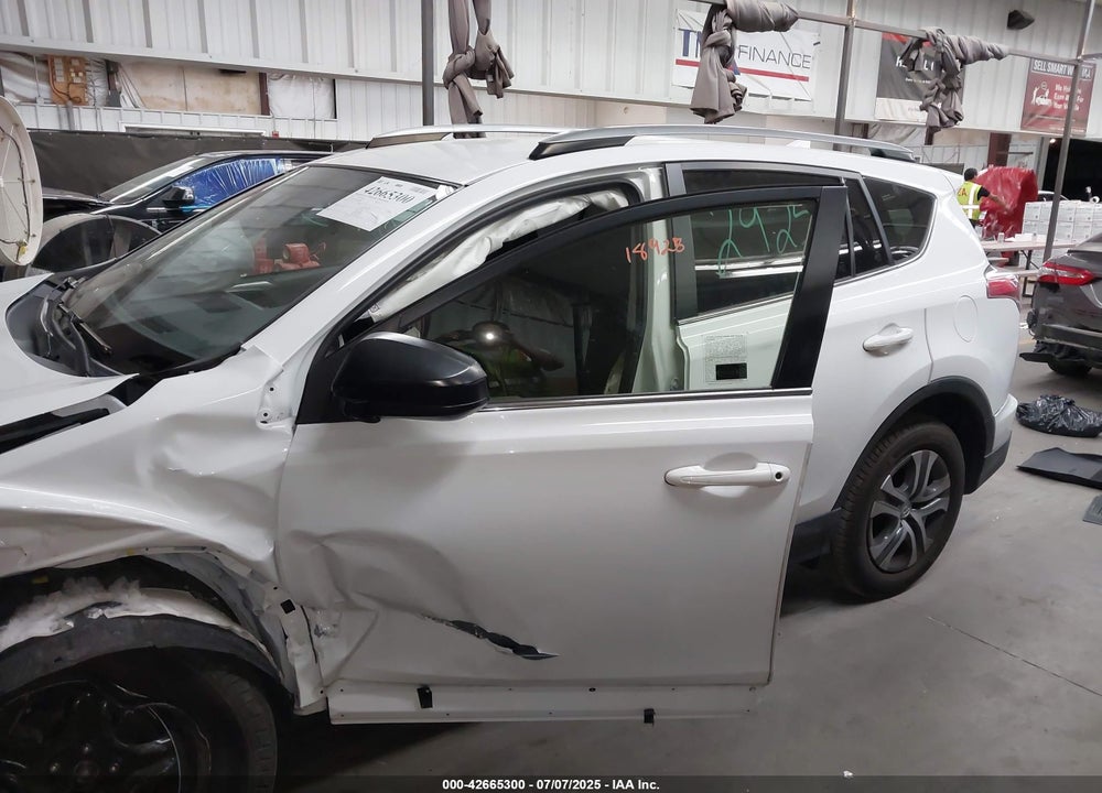 2018 TOYOTA RAV4 VIN: JTMZFREV6JJ198898