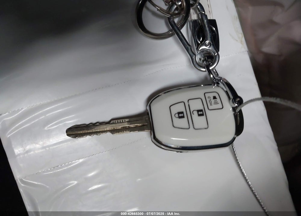 2018 TOYOTA RAV4 VIN: JTMZFREV6JJ198898