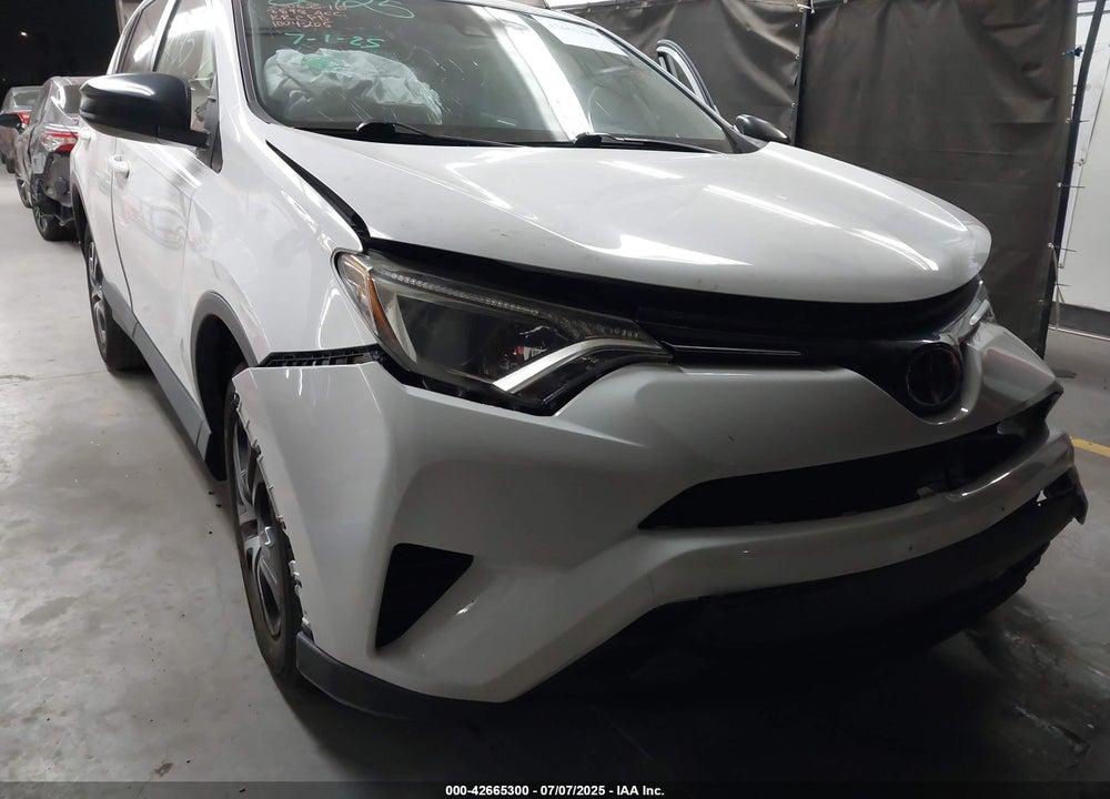 2018 TOYOTA RAV4 VIN: JTMZFREV6JJ198898