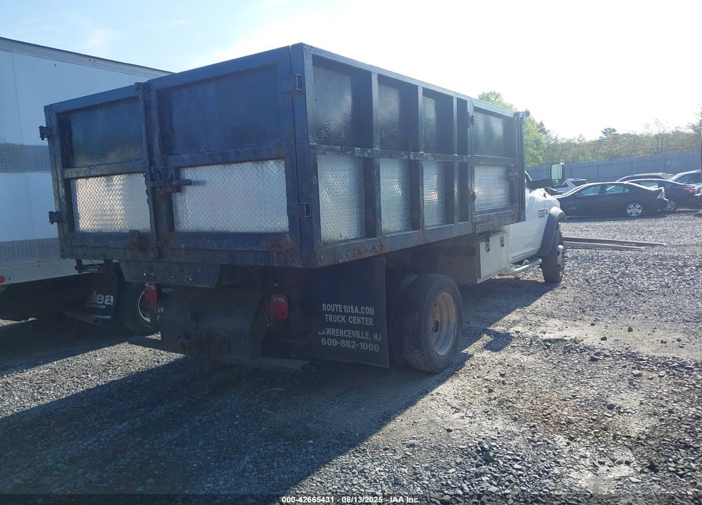 2015 RAM 5500 CHASSIS TRADESMAN/SLT VIN: 3C7WRNBL1FG668336