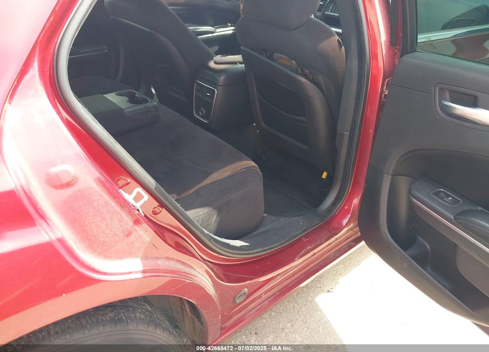 2012 CHRYSLER 300 VIN: 2C3CCAAG8CH143899