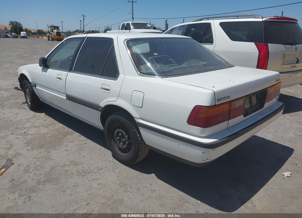 1989 HONDA ACCORD LX VIN: JHMCA5637KC101187