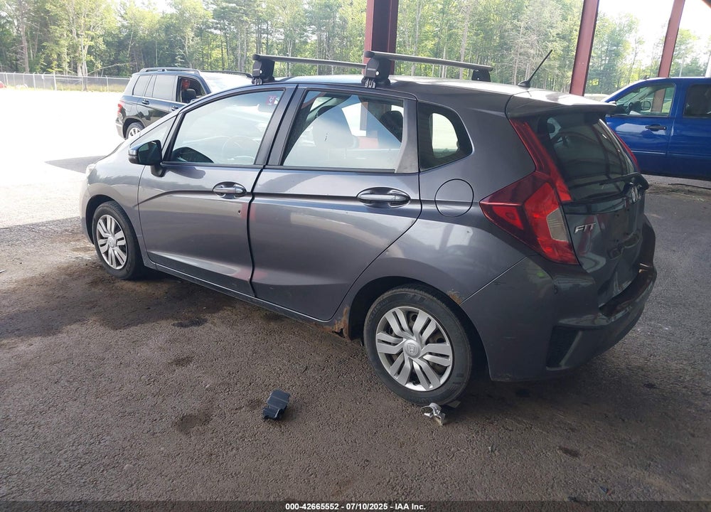 2015 HONDA FIT VIN: 3HGGK5H51FM708240