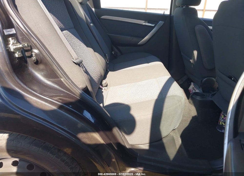 2009 CHEVROLET AVEO VIN: KL1TG56E49B331178