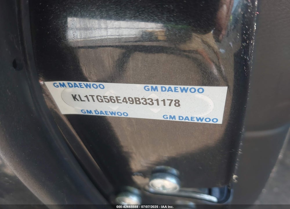 2009 CHEVROLET AVEO VIN: KL1TG56E49B331178
