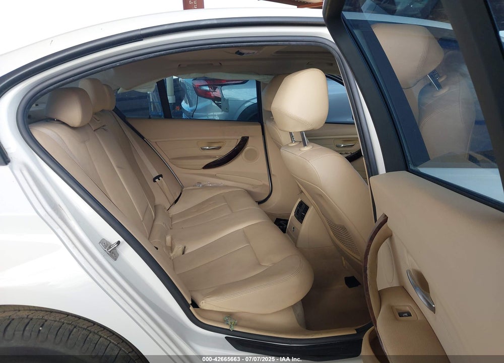 2014 BMW 3 SERIES VIN: WBA3C1C53EK113046