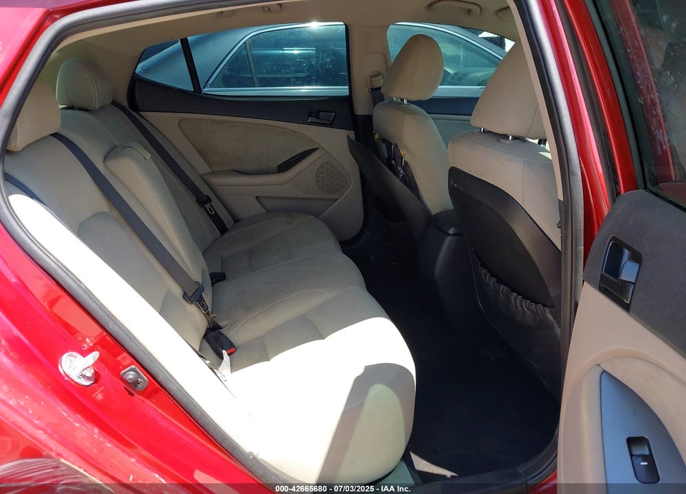 2012 KIA OPTIMA VIN: 5XXGM4A74CG044995