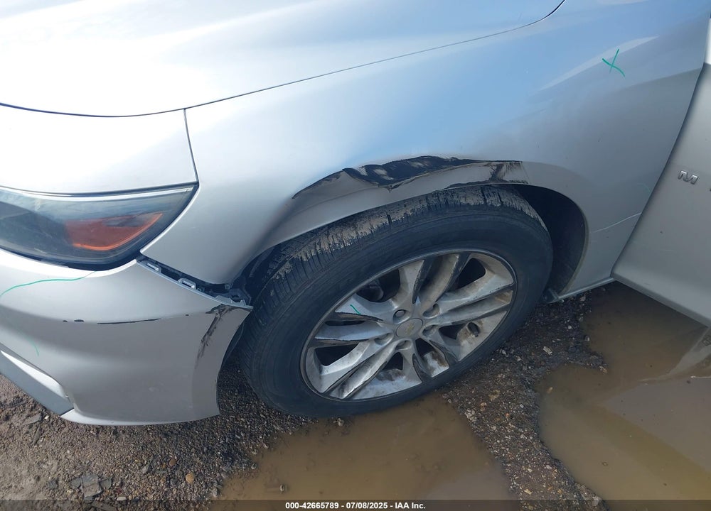2018 CHEVROLET MALIBU VIN: 1G1ZD5ST3JF143337