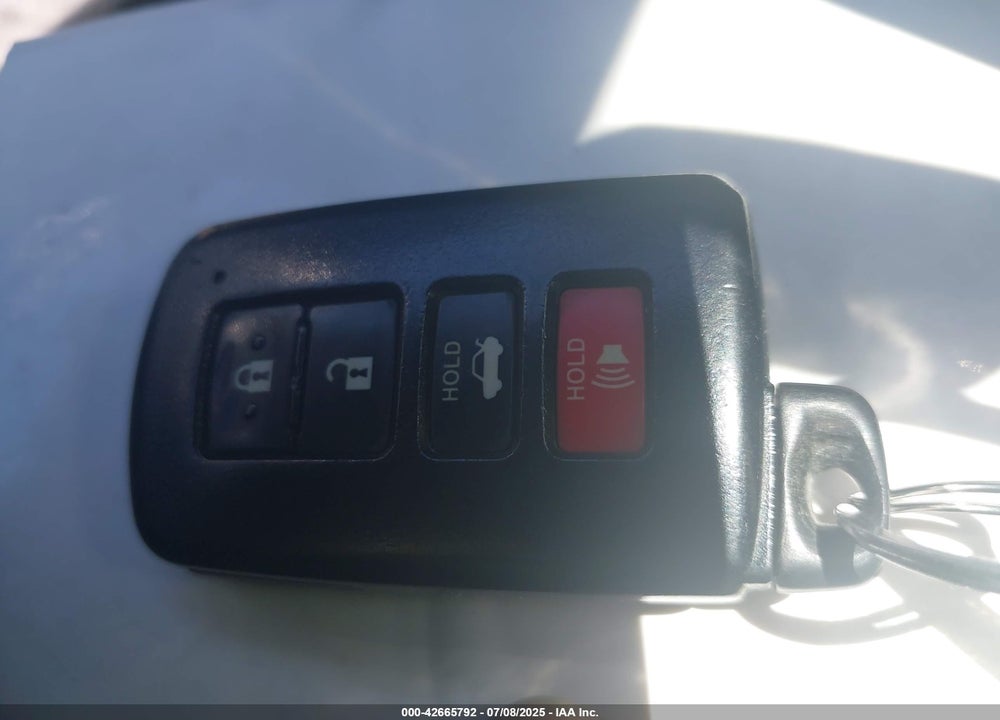2015 TOYOTA AVALON HYBRID VIN: 4T1BD1EB9FU038319