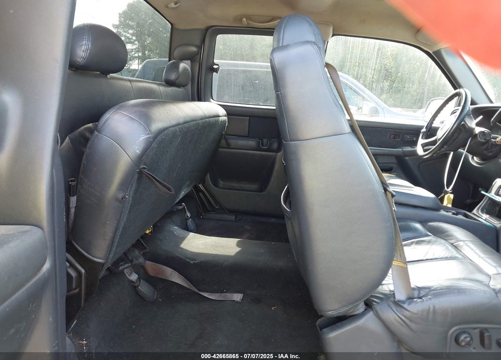 2000 CHEVROLET SILVERADO 1500 LT VIN: 2GCEK19T6Y1404925