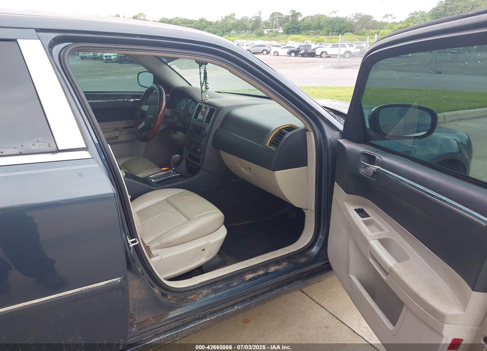 2007 CHRYSLER 300 TOURING VIN: 2C3KA53G97H785799