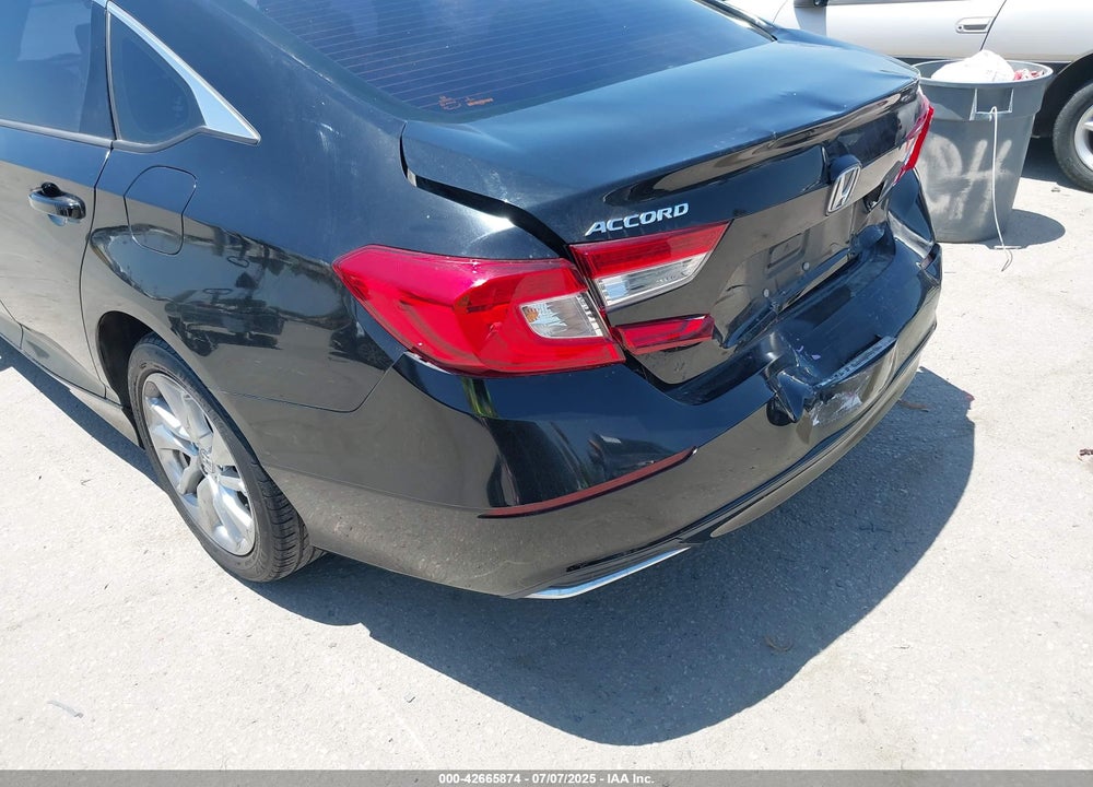 2019 HONDA ACCORD VIN: 1HGCV1F18KA009936