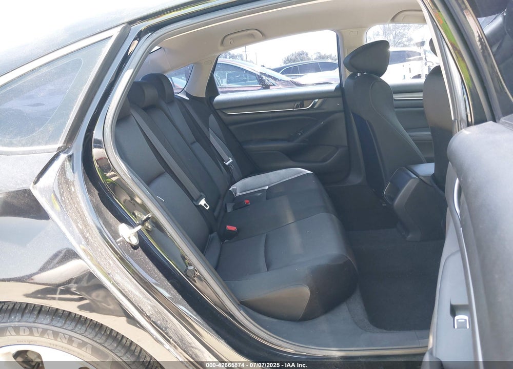 2019 HONDA ACCORD VIN: 1HGCV1F18KA009936