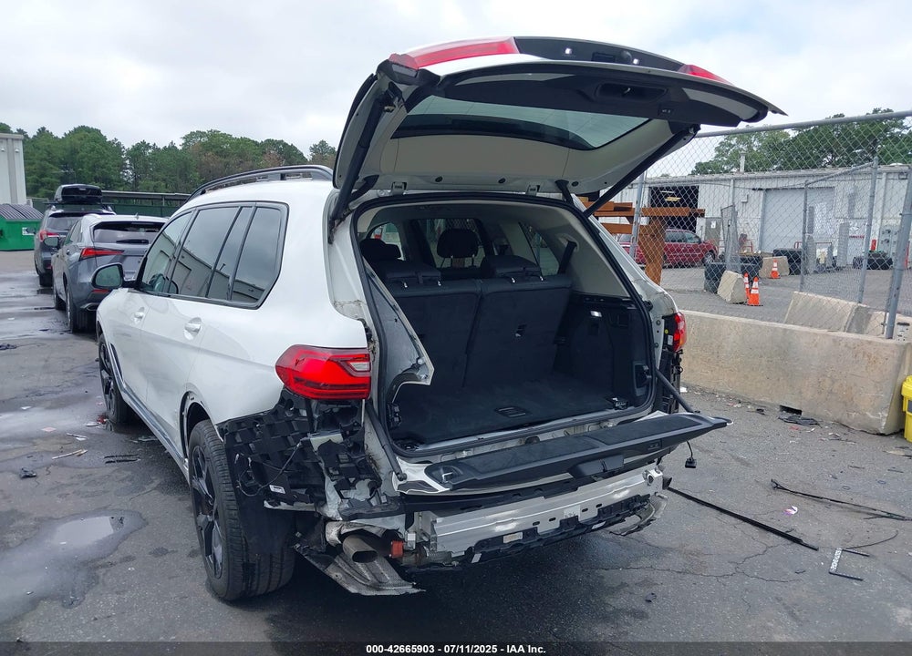 2022 BMW X7 XDRIVE40I VIN: 5UXCW2C04N9M23362