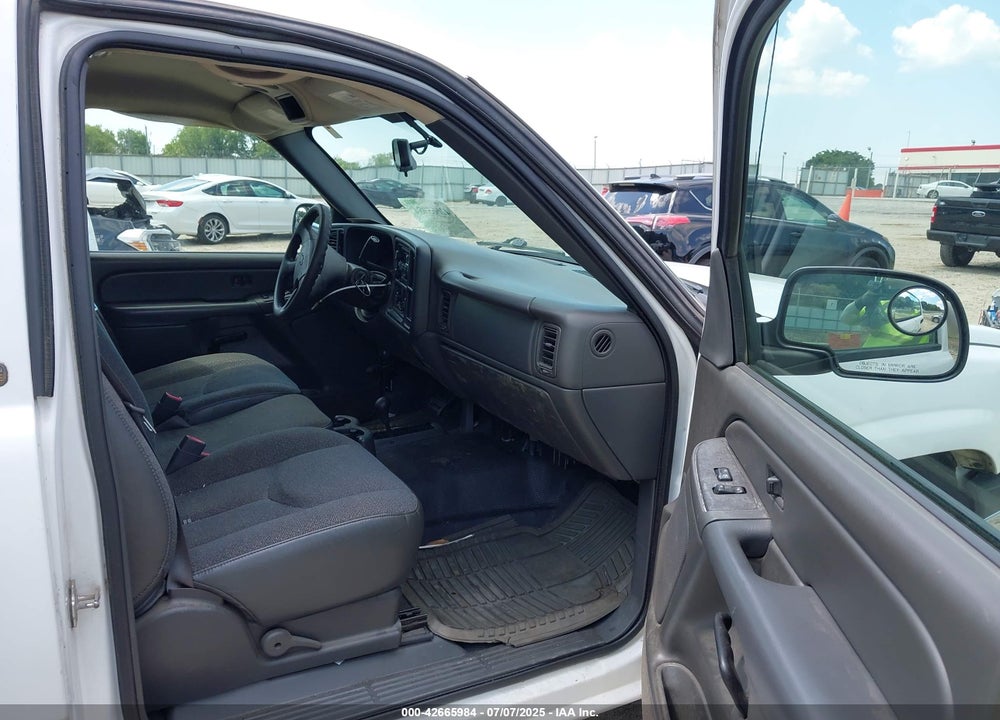 2005 CHEVROLET SILVERADO 1500 VIN: 1GCEK14T75E235791