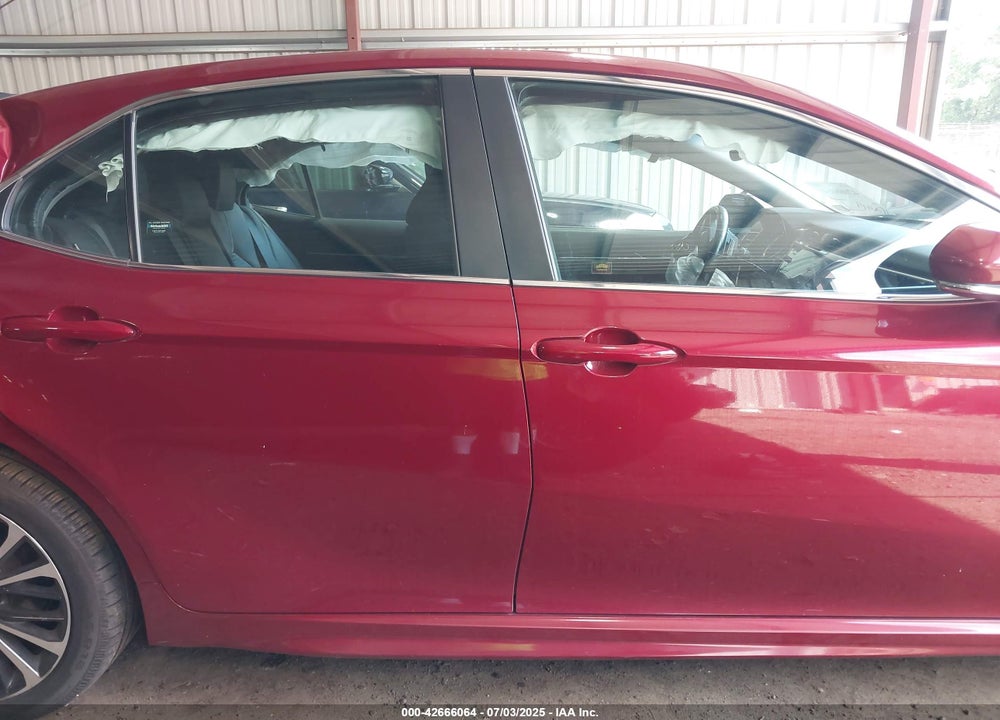 2018 TOYOTA CAMRY VIN: 4T1B11HK8JU533964