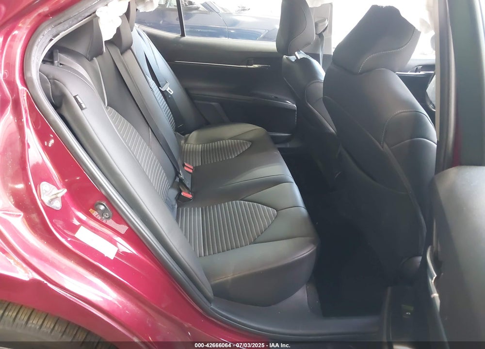 2018 TOYOTA CAMRY VIN: 4T1B11HK8JU533964
