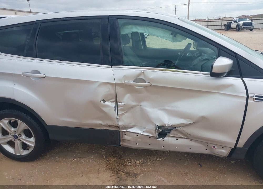 2016 FORD ESCAPE VIN: 1FMCU0G9XGUA69217