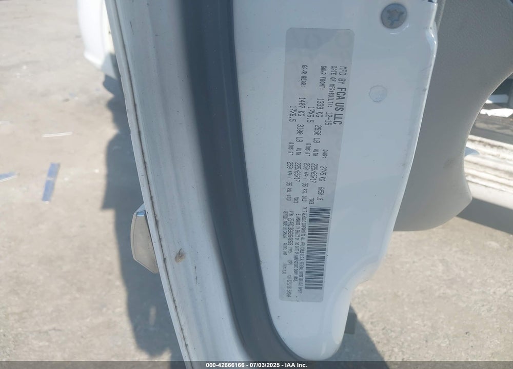 2016 CHRYSLER TOWN & COUNTRY VIN: 2C4RC1BG6GR240328