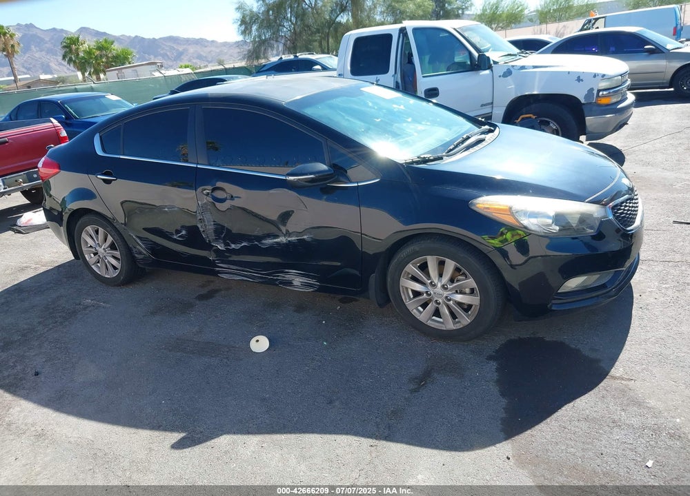 2015 KIA FORTE VIN: KNAFX4A85F5282033