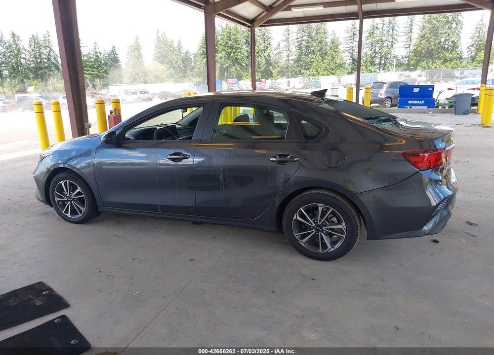 2023 KIA FORTE VIN: 3KPF24AD1PE550595