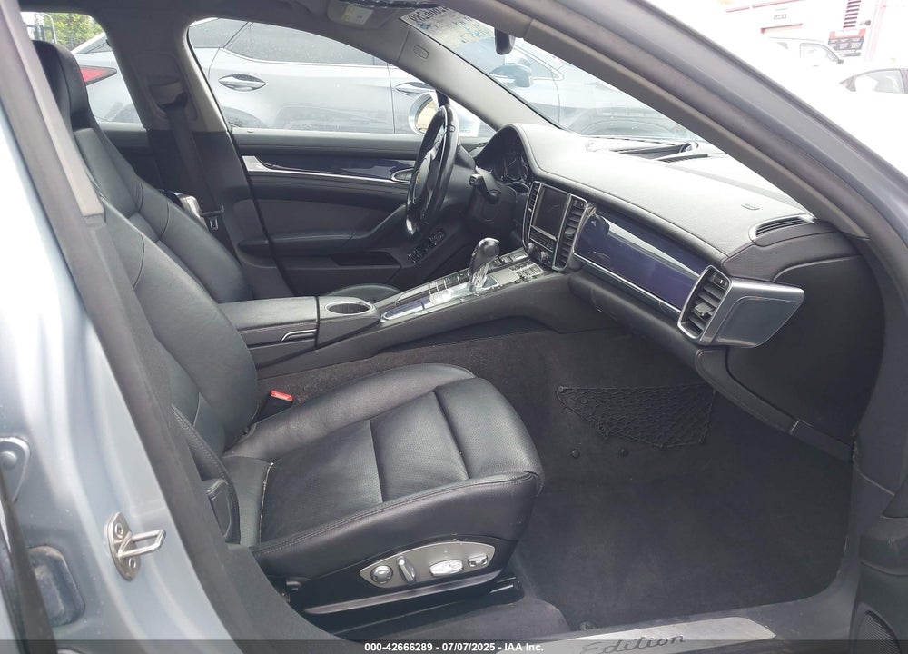 2016 PORSCHE PANAMERA VIN: WP0AA2A72GL001734