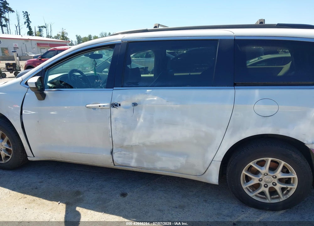 2020 CHRYSLER VOYAGER VIN: 2C4RC1DG0LR144475